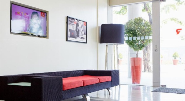 Red Planet Manila Aseana City image 25