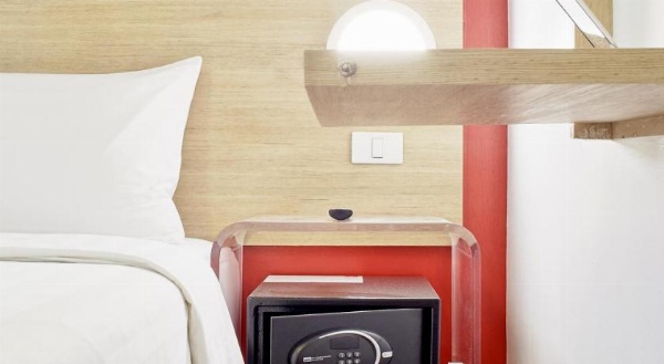 Red Planet Manila Aseana City image 32