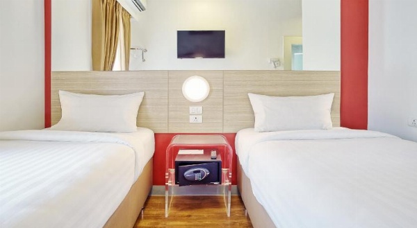 Red Planet Manila Aseana City image 43